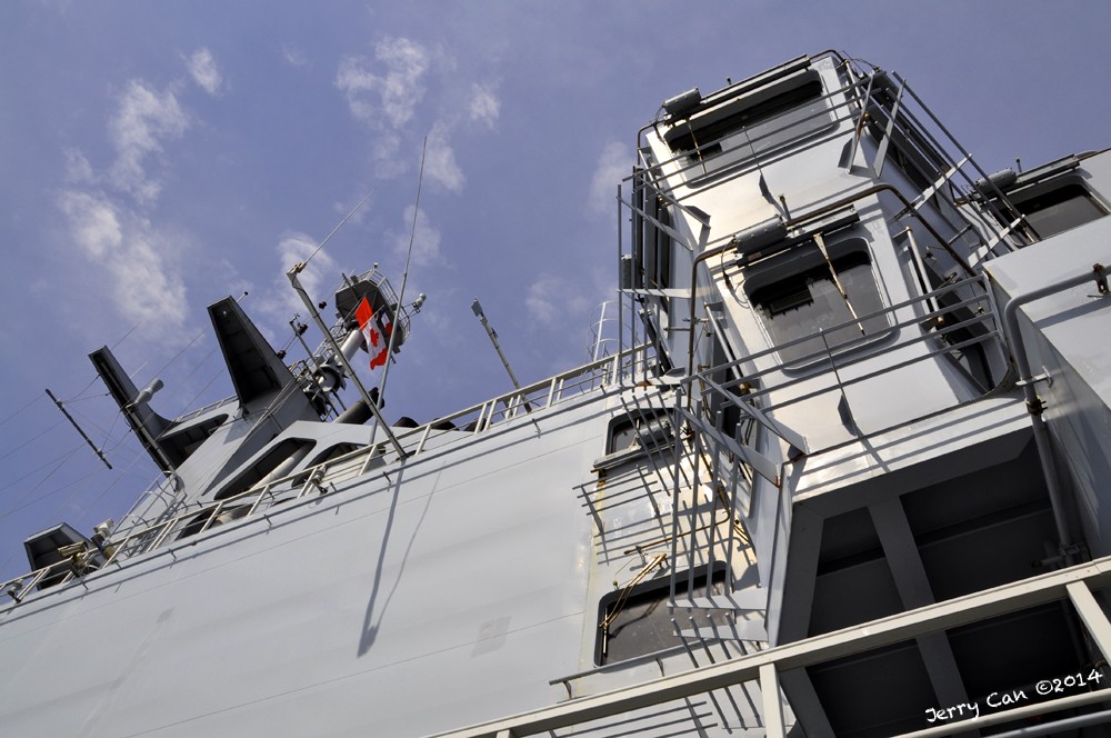 Le BPC Mistral, de la marine nationale française, en visite à Québec Srb_0668