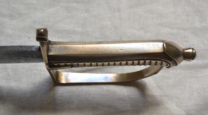 Un sabre de grenadier modèle 1767 à confirmer Sabre_12