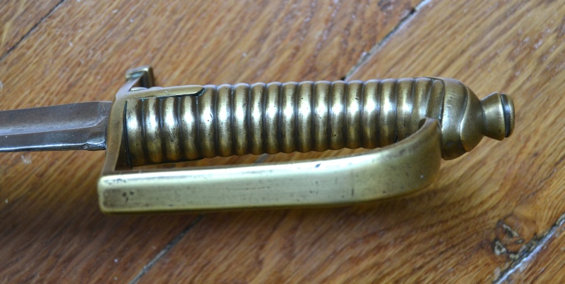 Un sabre de grenadier 1767 composite Sabre_18