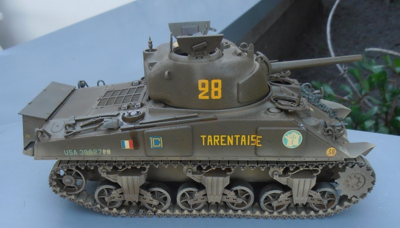 Sherman M4A2 " tarentaise " et AMM 8 " Massy " ( la deco ). - Page 2 P7180023
