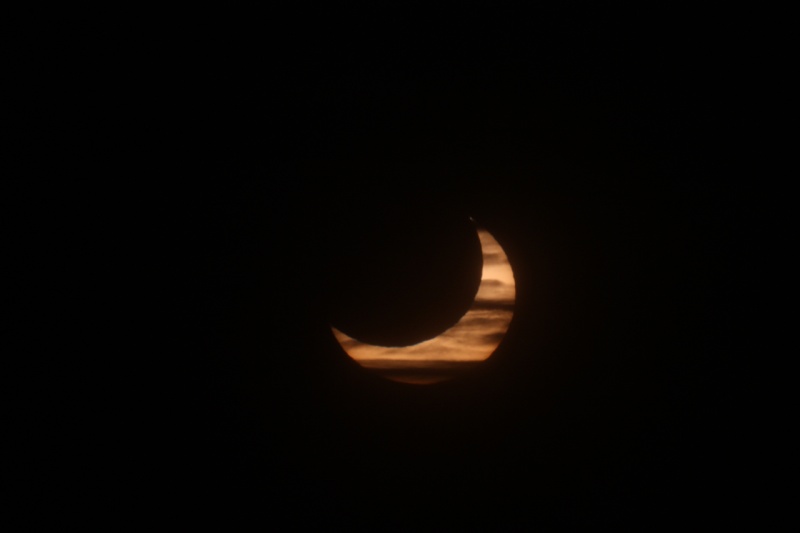 l'éclipse partielle de Soleil du 4 janvier 2011 Eclips11