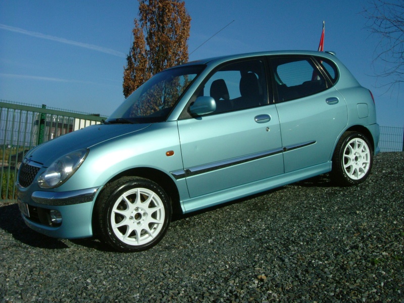 Daihatsu Sirion 1.3l 102cv 4wd 2004 (bleu) Dscf3917