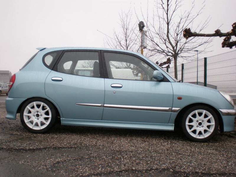 Daihatsu Sirion 1.3l 102cv 4wd 2004 (bleu) P1121216