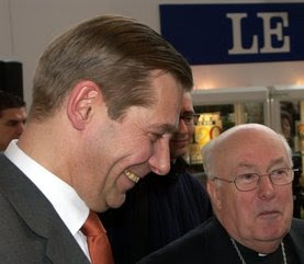Un Franc-Maçon présenté par Mgr Danneels se mêle du Synode sur la Famille ! Henri-10