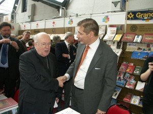 Un Franc-Maçon présenté par Mgr Danneels se mêle du Synode sur la Famille ! Henri-11
