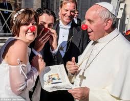 Le Décalogue du Bonheur selon le Pape François - Un commentaire ! Sans-t14
