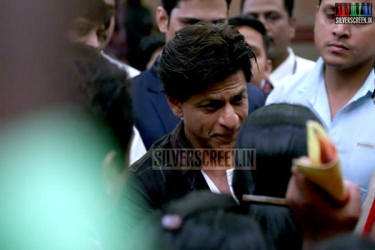 SRK face à la colère des journalistes à Chennai  Anry_210