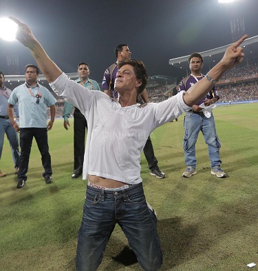 KKR entre IPL finale: SRK célèbre  avec Mamata Di Srk_1310