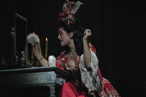 [PHOTOS] Lysa Ansaldi est Madame de Montespan dans le Roi Soleil 16046010