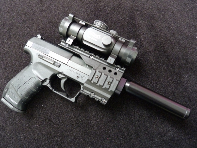 Sniper grey - beretta 92 fs sniper grey avec red dot walther P1040512