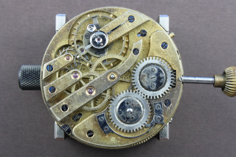 movado datron - Pour faire identifier son mouvement : C'est ici ! - Page 31 Img_1912