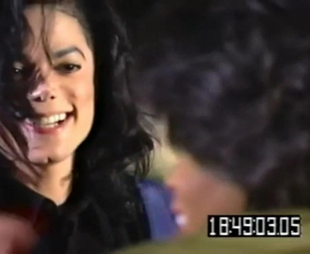 [DL] Michael Jackson Oprah Interview Outtakes 01714