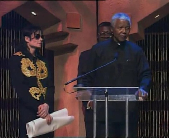  [DL] Michael Jackson Kora Awards 1999 HQ (Novo Vídeo) Kora_115