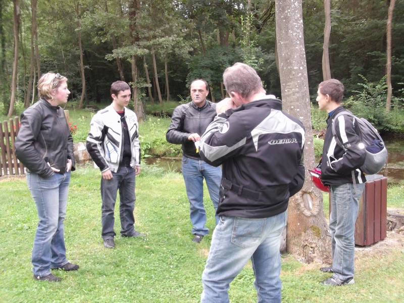 [ C.R le 12 août dans la vallée de l'eure en moto puis en kayak] Dscf0417