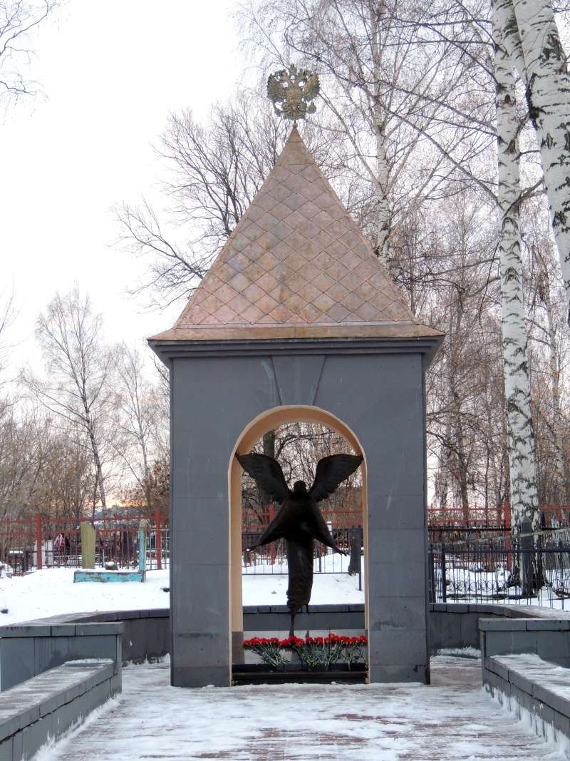 Музей боевой славы и Воинское мемориальное кладбище в Ярославле Dscn2615