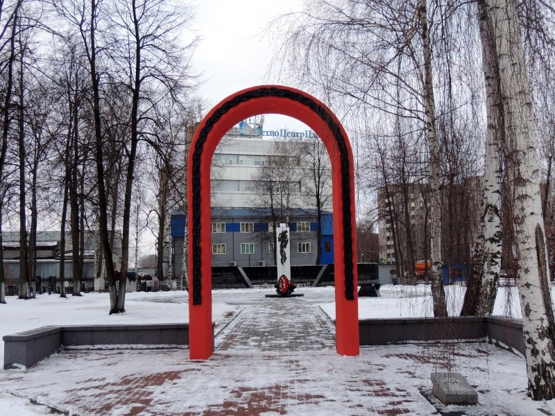 Музей боевой славы и Воинское мемориальное кладбище в Ярославле Dscn2630
