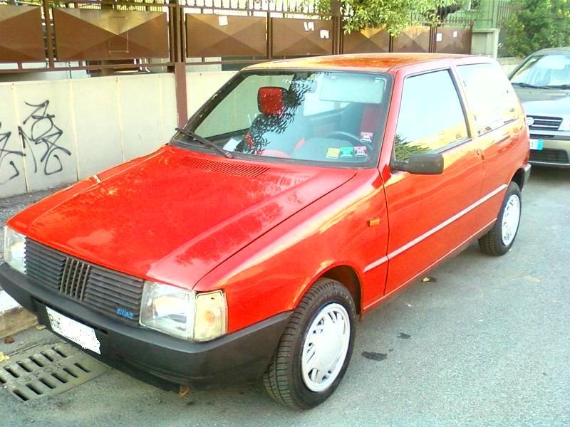 Furto auto Uno10