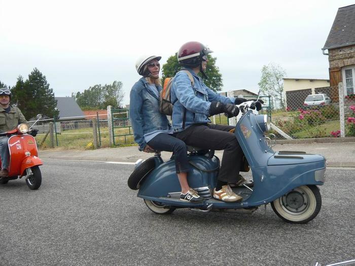 je roule pas qu'en Samba.. mais en 2 roues - Page 4 Peugeo25