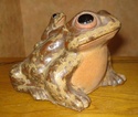 hand made toads - probably Japanese  070a10