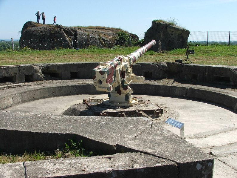 8 Juin 2014 : Visite de la Batterie de Crisbecq en Normandie. Dscf1774