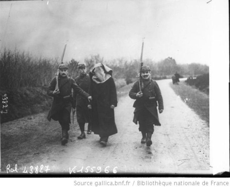 342 photos inédites de la Grande guerre !!! Gg15710