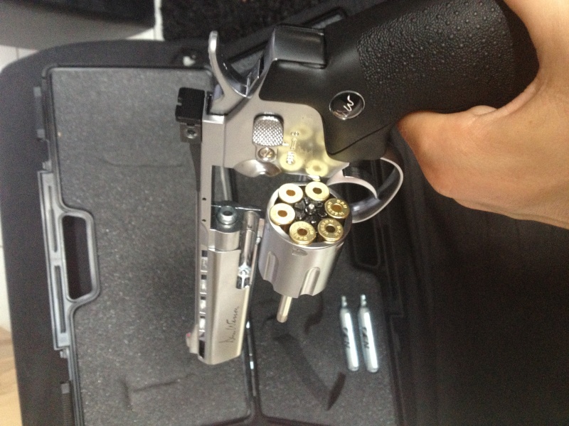 dan wesson - Revolver Dan Wesson 6 pouces - 4.5 mm - Page 3 Img_0812