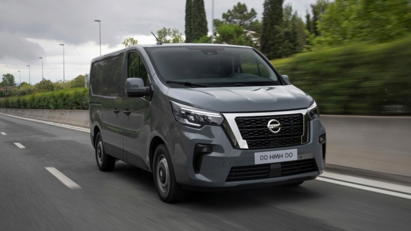 2014 [Renault/Opel/Fiat/Nissan] Trafic/Vivaro/Talento/NV300 - Page 23 Nissan52