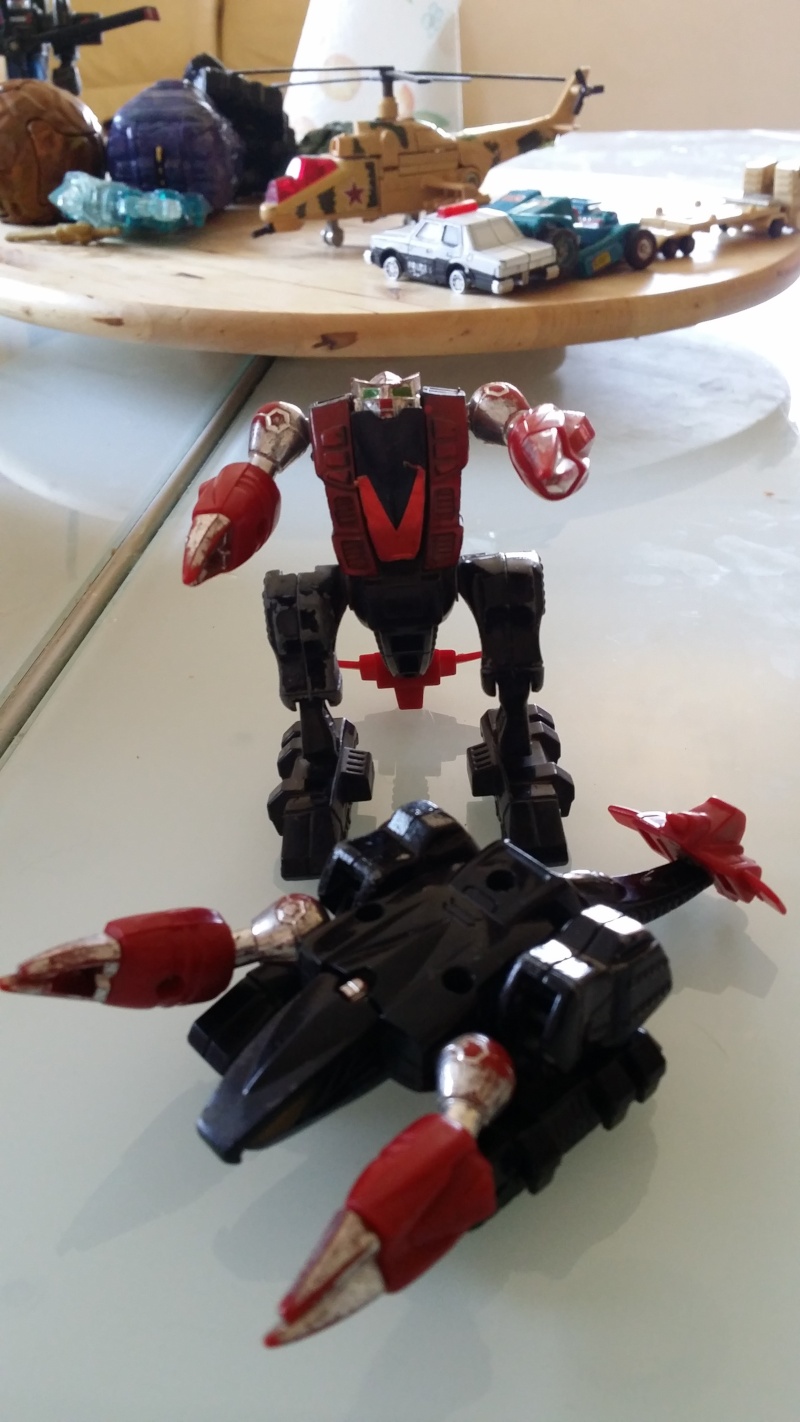 Voila j'ai retrouvé mes gobots, rock-lords d'enfance , arff.... 20140652