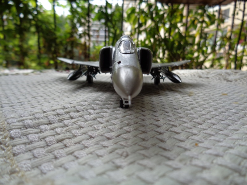 [Revell] F-4F Phantom II JG 71 50th Anniversary 1/72 Dsc00015