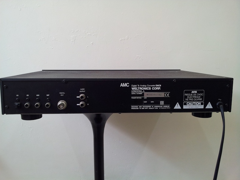 Weltronics AMC DAC 8 Digital Analog Converter (Sold 20141229