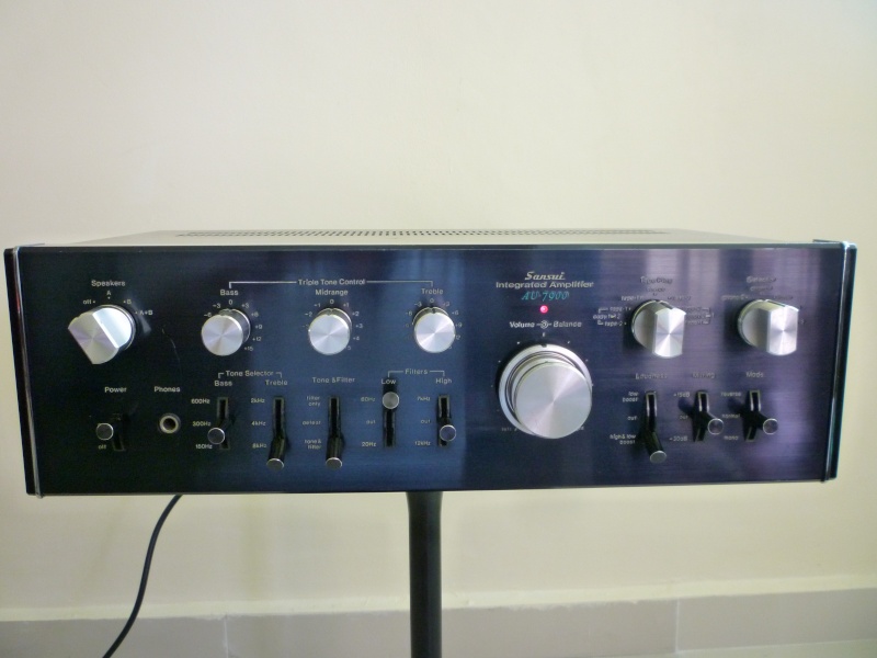 Sansui Stereo Intergrated Amplifier AU-7900 (Sold) P1120212