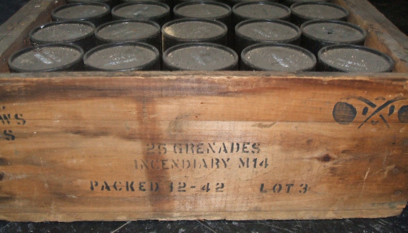 25 grenade incendiary m14 (caisse en bois ) Z410