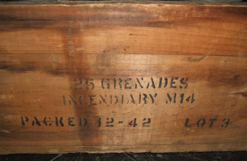 25 grenade incendiary m14 (caisse en bois ) Z710
