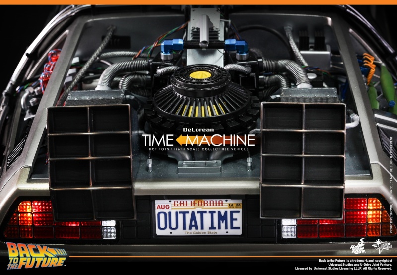 Hot Toys - Back To The Future - MMS 260 -  DeLorean Time Machine 1028
