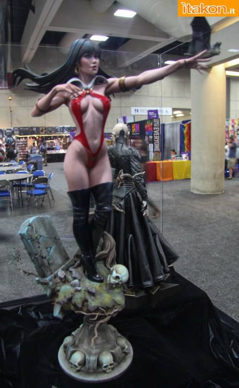 SDCC 2014 - Stand Sideshow Statues 146
