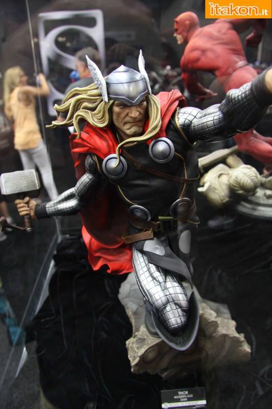 SDCC 2014 - Stand Sideshow Statues 3413