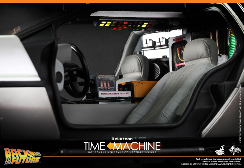 Hot Toys - Back To The Future - MMS 260 -  DeLorean Time Machine 639