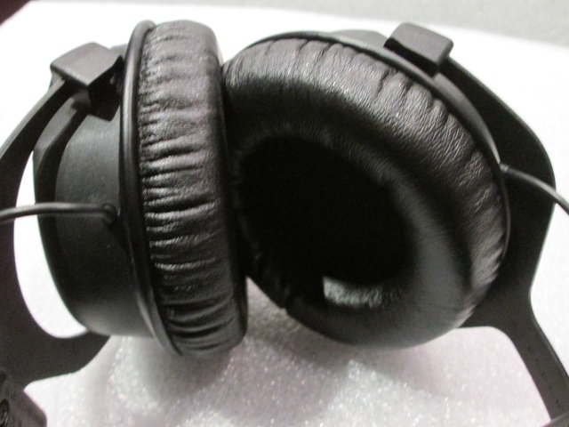 beyerdynamic-Headphones-(New) Custom16