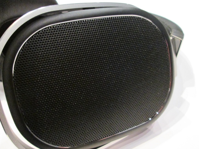 Oppo-PM 2-Headphones (New) Pm_2_p11