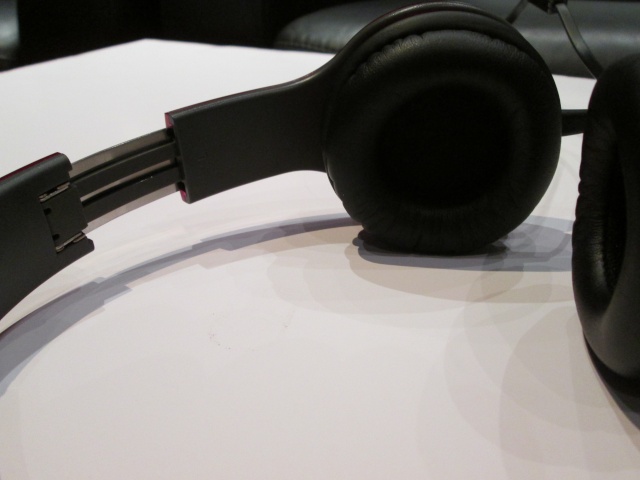 Yamaha-Pro 300-Headphones (New) Pro_3013