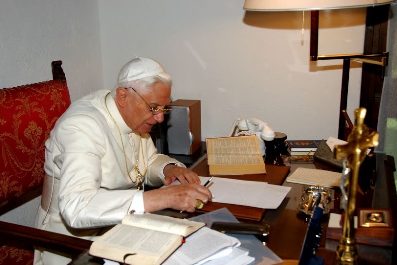 Benoît XVI : un dialogue qui renoncerait à la Vérité est mortel pour la foi Benoit10
