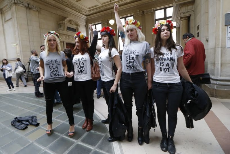 Les Femen au tribunal : une justice modérément juste ? Topic10