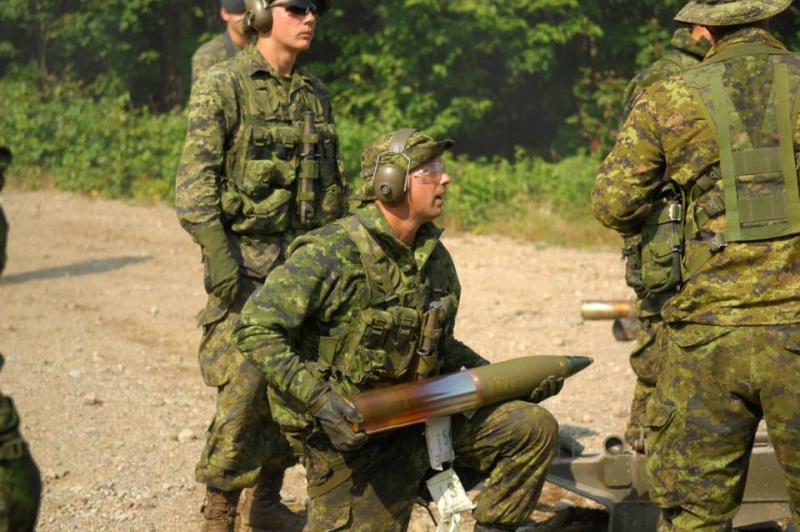 Armée canadienne/Canadian Armed Forces - Page 18 1280