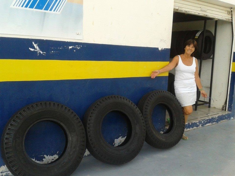 Ajijic Village garbage truck needs new tires 10394710