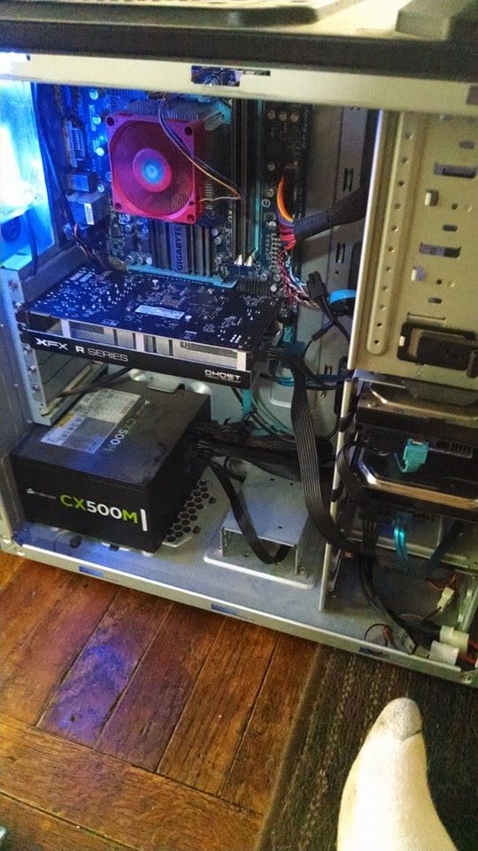 Computer for sale. 10471012