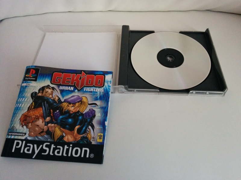 PS1 : Pas d'image sur la face avant du CD Img_2010
