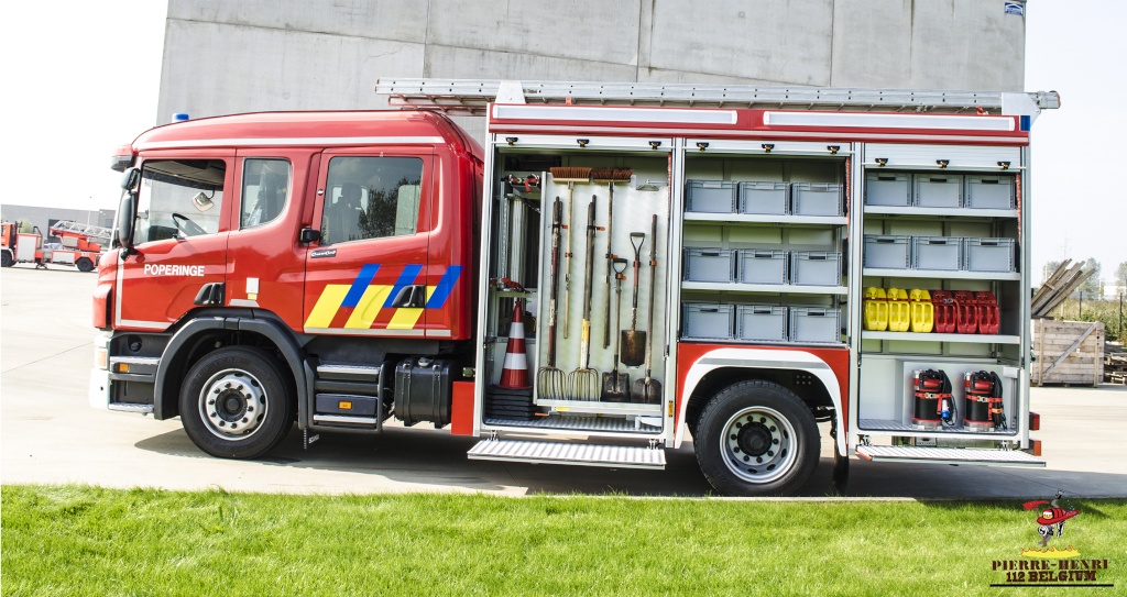 Nieuwe materiaalwagen brandweer Poperinge + photos (link) Pop1410