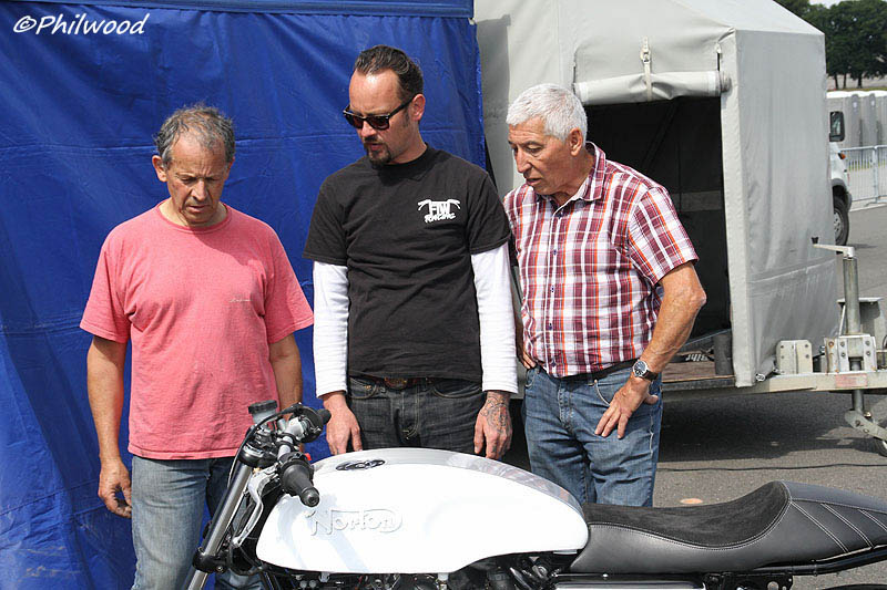 [Sorties] Café Racer Festival. Montlhéry 21 et 22 jui 2014. - Page 2 Img_2315