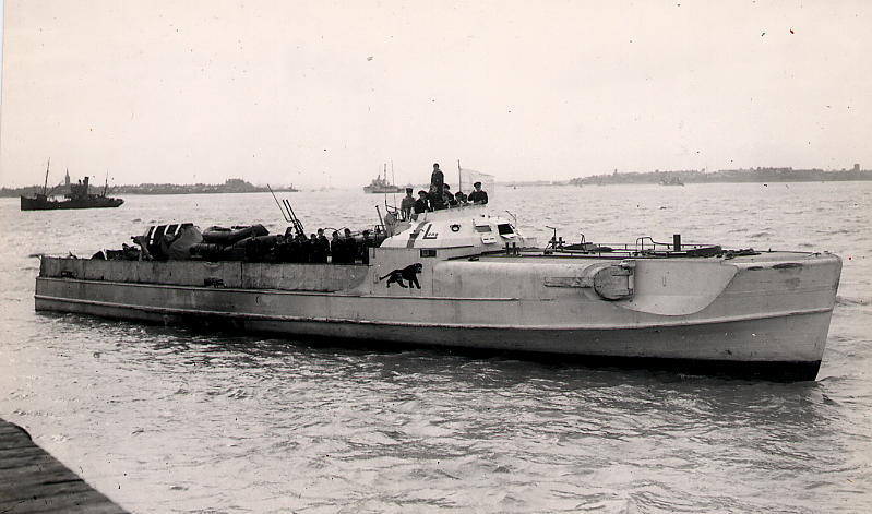 Les Schnellboote; vedettes rapides allemandes. S204_111