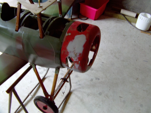 Réparation du Nieuport 17 après casse. Imag0080